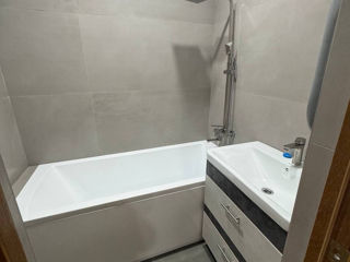 Apartament cu 4 camere, 90 m², Botanica, Chișinău foto 1