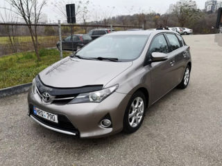 Toyota Auris foto 2