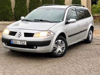 Renault Megane foto 2