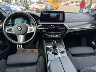 BMW 5 Series foto 9