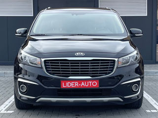 KIA Carnival foto 2