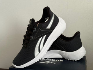 Adidasi Reebok foto 5