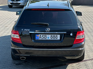 Mercedes C-Class foto 5