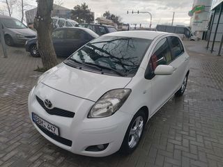 Închiriază o japoneza la preț mic !!! Toyota prius , yaris , corolla ..hybrid/diesel ! foto 4