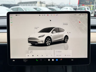 Tesla Model Y foto 12