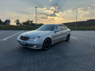 Mercedes E-Class foto 5