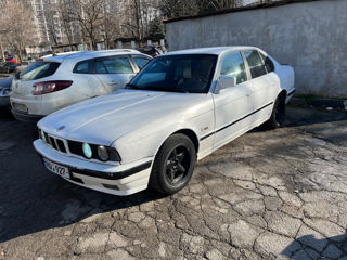 BMW 5 Series foto 6