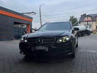 Mercedes E-Class foto 4