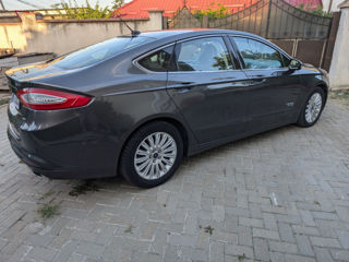 Ford Fusion foto 5