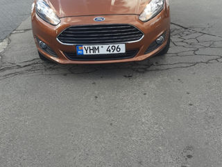 Ford Fiesta foto 5