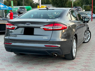 Ford Fusion foto 3