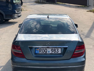 Mercedes C-Class foto 6