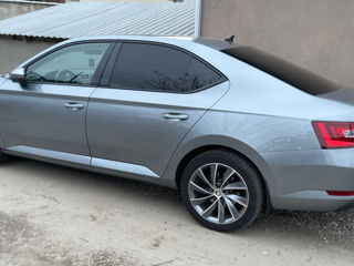 Skoda Superb foto 4