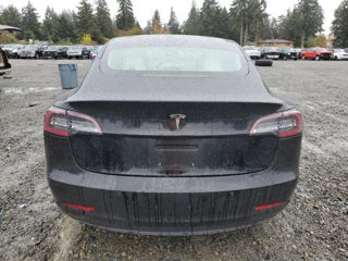 Tesla Model 3 foto 9