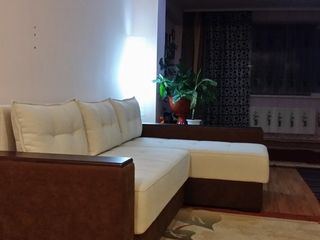 Spre vânzare apartament Stăuceni Centru str. Unirii foto 1