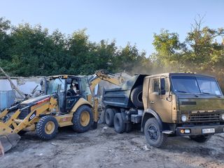 Bobcat kamaz demolare si evacuare buldoexcavator kamaz nisip, pgs,,вывоз стороительного мусора foto 6