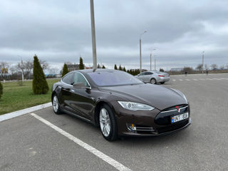 Tesla Model S foto 3