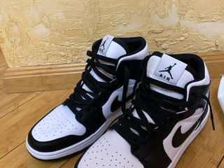 Air Jordan 1 Retro High OG Panda foto 2