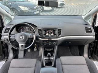 Volkswagen Sharan foto 8