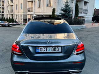 Mercedes E-Class foto 5