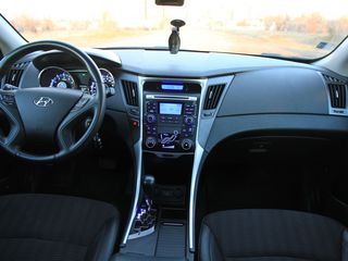 Hyundai Sonata foto 5