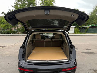 Audi Q7 foto 9
