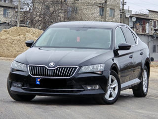 Skoda Superb foto 8