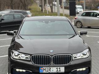 BMW 7 Series foto 3