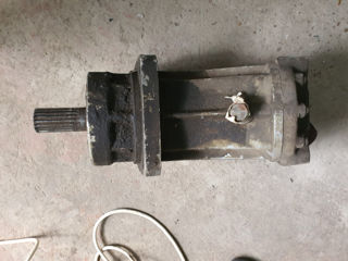 Pompă hidraulică pentru macara (hidromotor, ghidronasos) foto 3