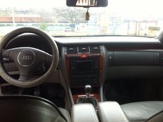 Audi A8 foto 6