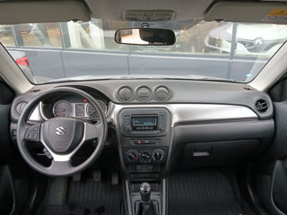 Suzuki Vitara foto 14