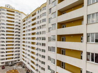 Apartament cu 3 camere, 81 m², Botanica, Chișinău foto 1