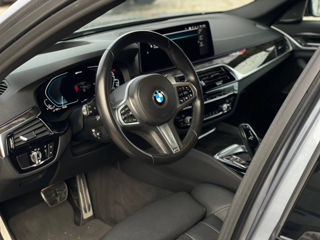 BMW 5 Series foto 9