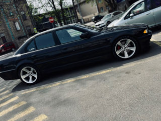 BMW 7 Series foto 10