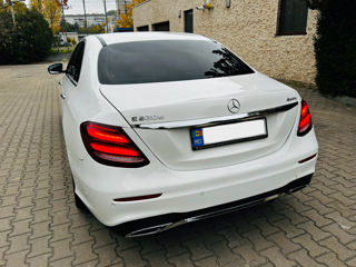 Mercedes E-Class foto 7