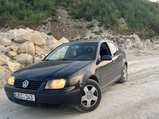 Volkswagen Bora foto 1