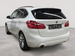 BMW 2 Series Active Tourer foto 2