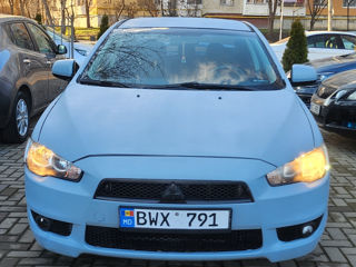 Mitsubishi Lancer foto 12