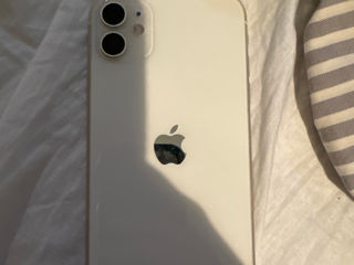 Vând iPhone 11