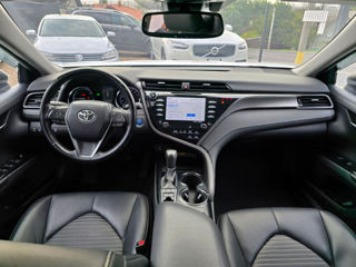 Toyota Camry фото 3