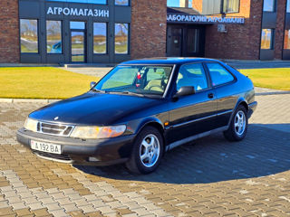 Saab 900