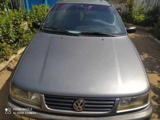 Volkswagen Passat foto 1