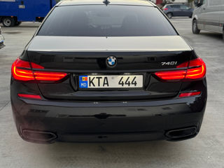 BMW 7 Series foto 3