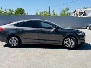 Ford Mondeo foto 5