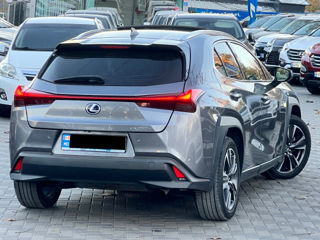 Lexus UX foto 4