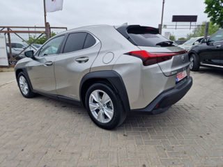 Lexus UX foto 7