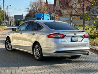 Ford Fusion foto 6