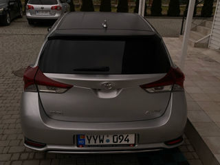 Toyota Auris foto 2