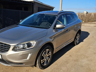 Volvo XC60 foto 2