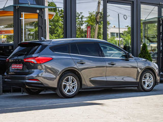 Ford Focus фото 5